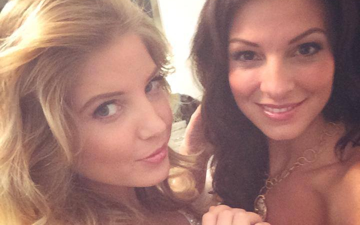 Sarka Kata és Szabó Zsófi exkluzív közös fotózáson 