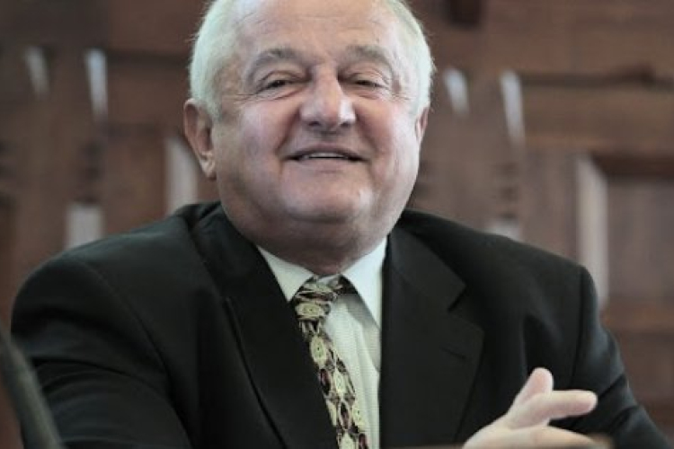 Elhunyt Ötvös László, a szerves kémia kutatója