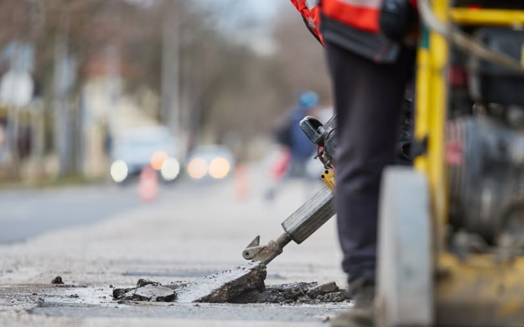 Écsen csak sódertelepre érkezett azbesztes kőszállítmány
