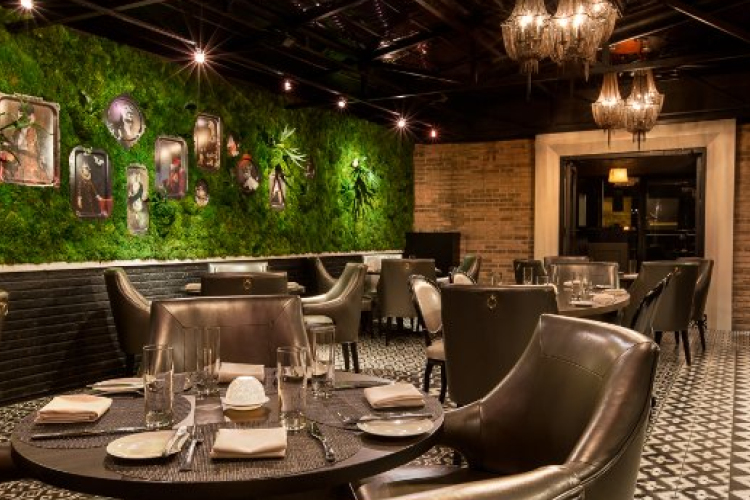 2000 dollárt adott borravalóként egy chicagói étterem vendége 