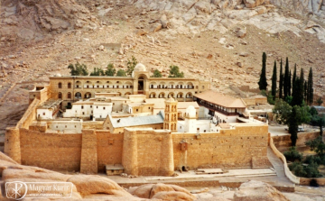 Kinyitott a világ legrégebbi könyvtára