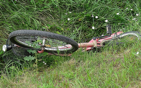 15 métert repült egy biciklis, miután elgázolták