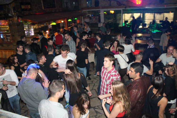 2014.11.05.Szerda Bahnhof-Lapos Dj:Marcee & Dj:RNŐFotók:árpika