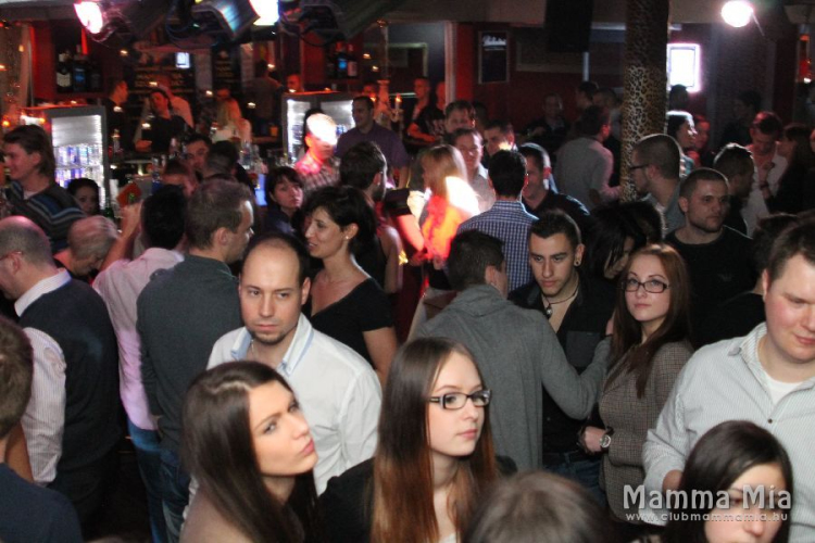 2013.11.22.Péntek Mamma Mia Cri-Style Party Dj:Ice Fotók:árpika