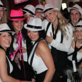 2013.06.15 Mamma Mia Nyár Inditó Szingli Party Dj:Balázska