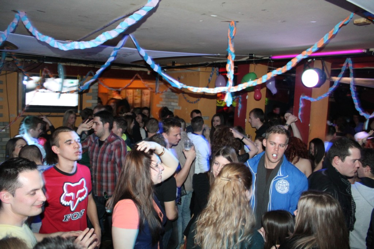 2013.02.06.Szerda Bridge Születésnapi Party Fotók:árpika