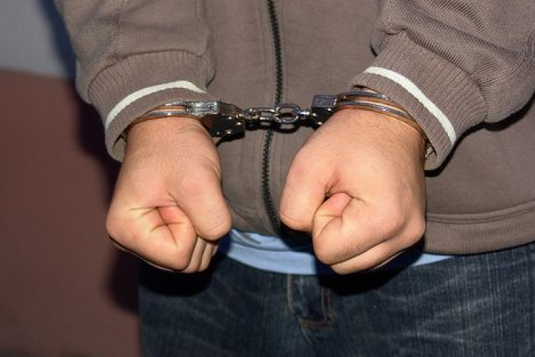 Szexuális bűncselekménnyel gyanúsítanak egy soproni nőifoci-edzőt