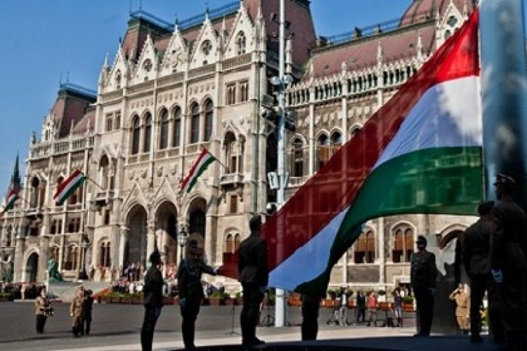 Három héten belül létrejöhet az új Országgyűlés