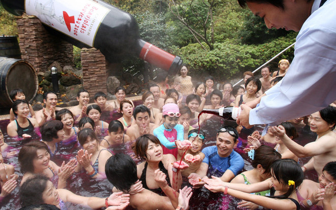 Bizarr: extrém kéréseket is kielégít a japán hotel 