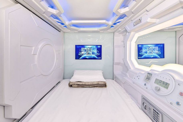 Aludj olcsón Kapszulahotelben, Svájcban