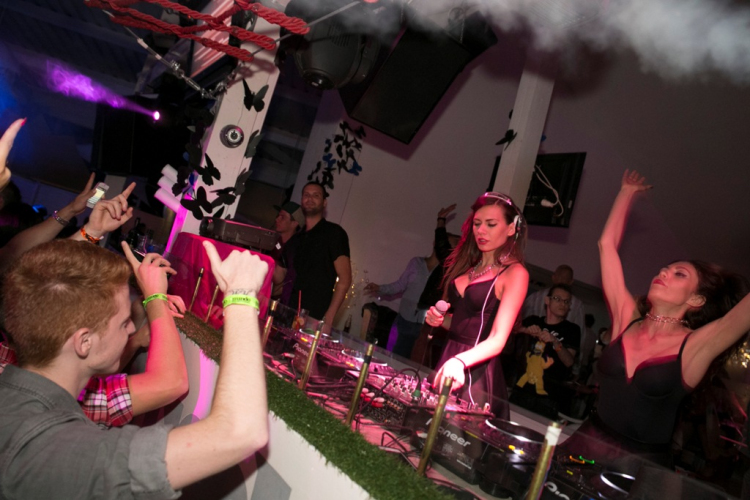 Club Mundo -  Dj Duo Diamonds 2013.09.07. (szombat)