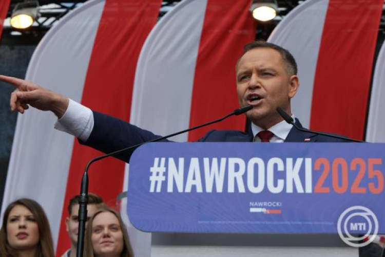 Az új lengyel elnök a magyar-lengyel barátság fontosságáról beszélt