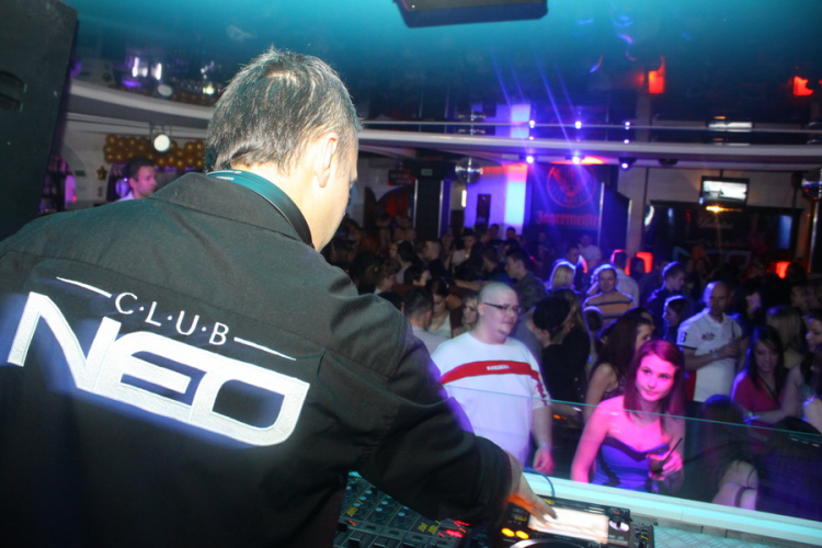 Club Neo 03.09. - Nőnapi party