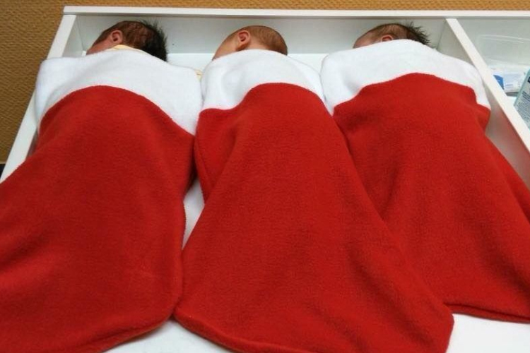 Mikuláscsizmában kapják meg szüleik az újszülötteket Budapesten 