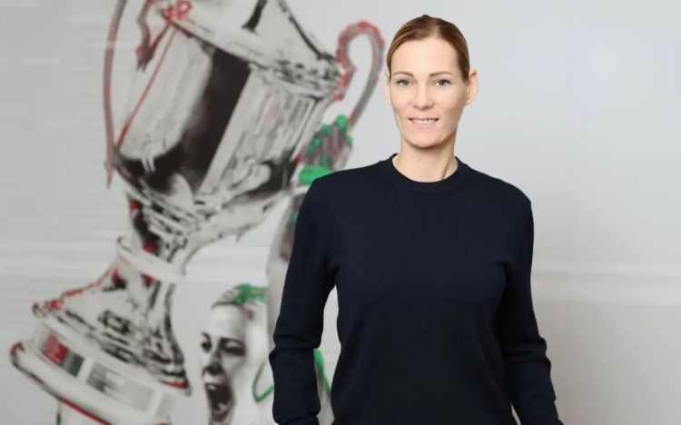 Gyermeket vár Görbicz Anita