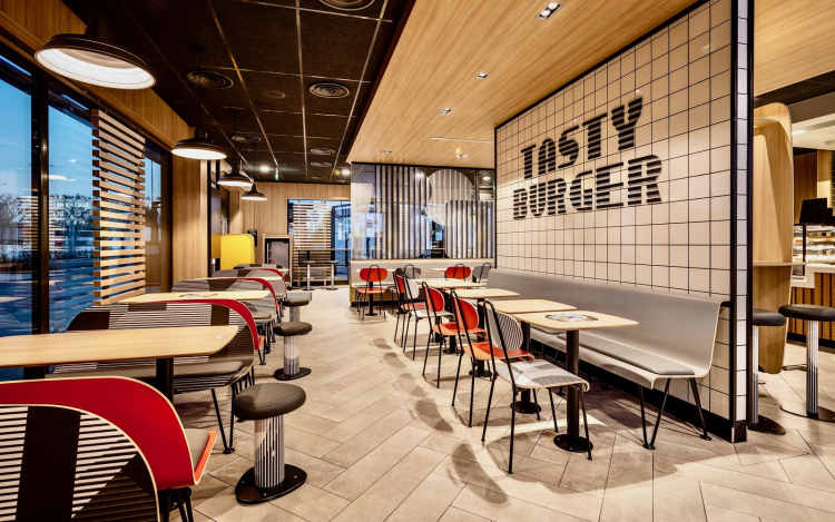 Megnyílt a Meki az ETO Parkban