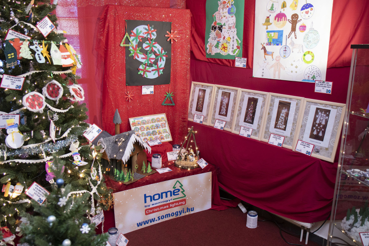 Győri iskolák karácsonyi díszeit díjazták