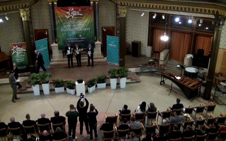 Győr legjobb sportolóit köszöntötték