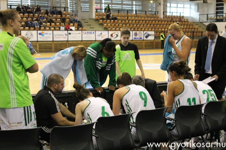 2013.04.06 Szombat Hat-Agro Uni Győr-Dksk Miskolc női kosárlabda fotók.árpika