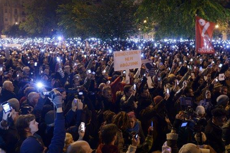 Internetadó - Fidesz: elfogadhatatlan az erőszak