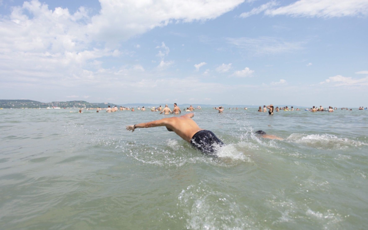 Új rendszert vezetnek be a Balatonnál