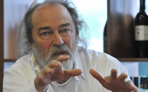 Intenzívre került az Omega gitárosa