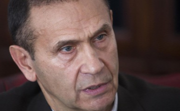 20 évvel ezelőtti gyilkossággal gyanusítják Gyárfást Tamást- Bevitték a rendőrségre