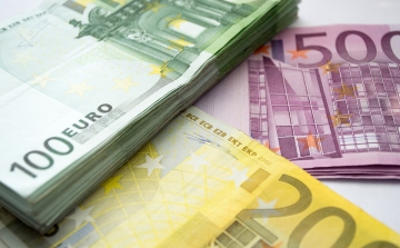 Horvátország az euró bevezetését tervezi, most már turisztikai cégek részvényeit árulja 