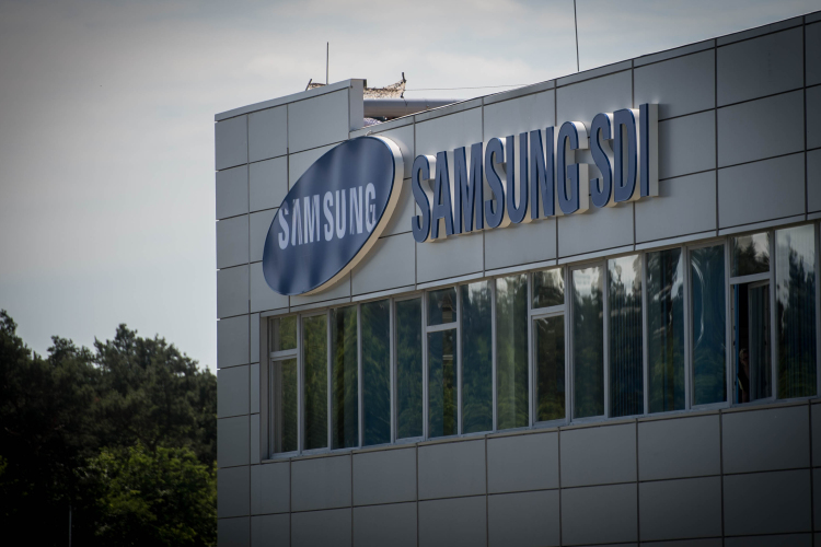 Hatalmas beruházást importál Magyarországra a Samsung