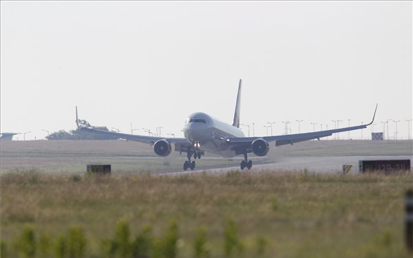 Rio 2016 - Leszállt Budapesten az aranygép