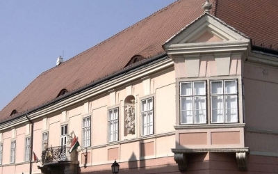 Textilművészek nemzetközi kiállítása nyílik Győrben