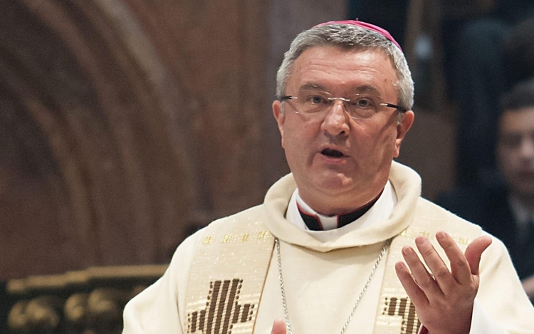 Beiktatták Veres Andrást, a Győri Egyházmegye új megyéspüspökét