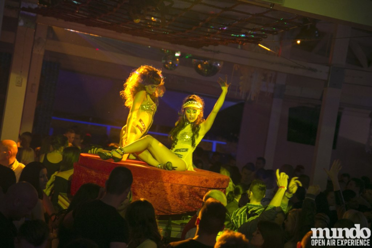 Mundo - Andro & Julia Carpenter 2014.05.31. (szombat)