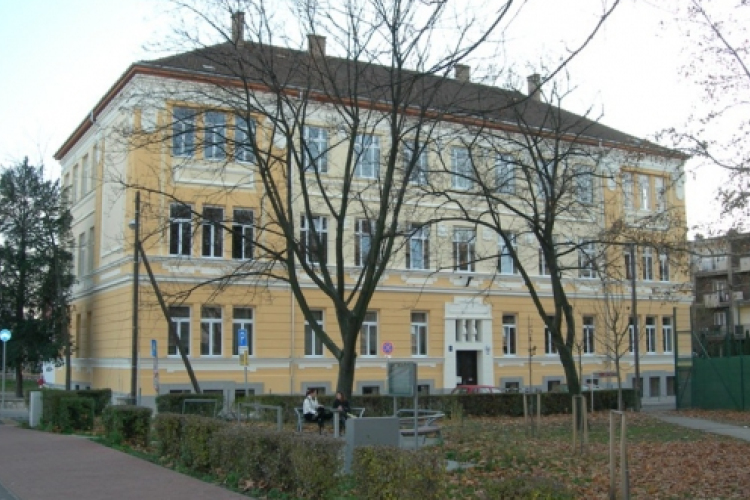 Fogyasztói tudatosságra nevelő iskola a győri Deák Gimnázium