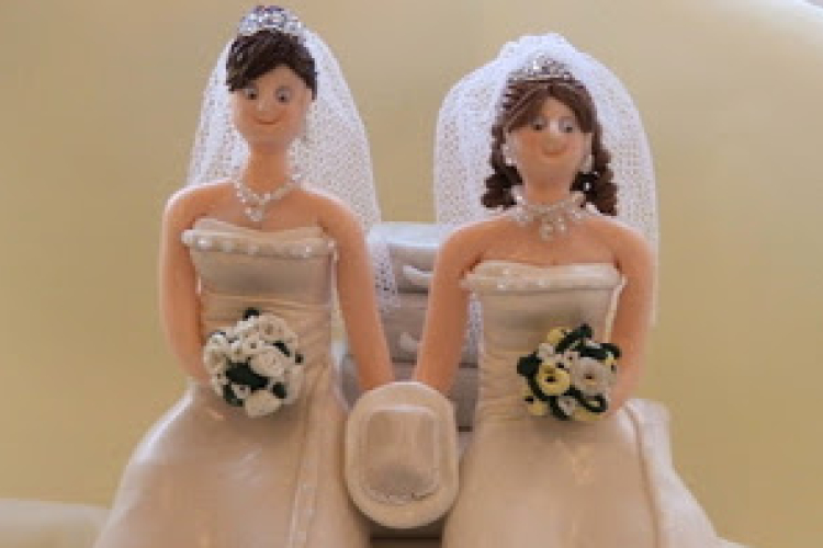 Petíció a brit miniszterelnöknek az azonos neműek házasságának engedélyezése ellen