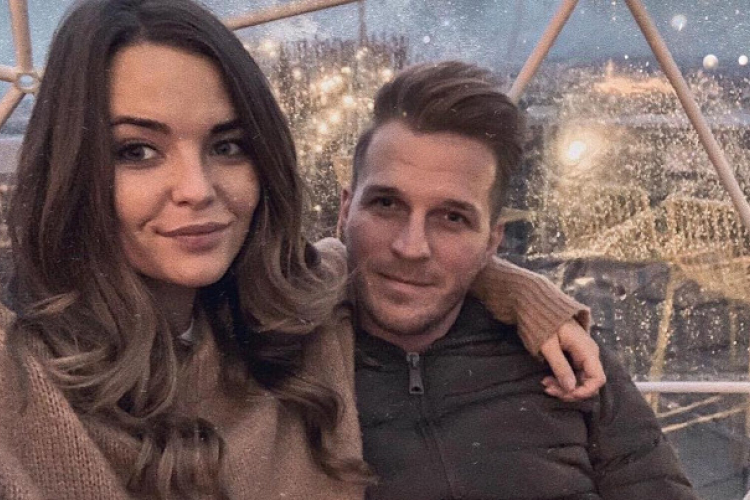 Nemrég szakítottak, máris párkereső oldalon tűnt fel Kárpáti Rebeka exvőlegénye