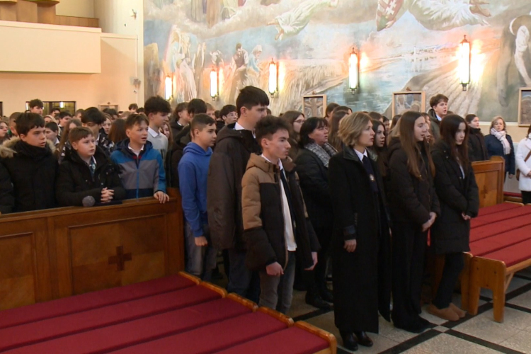 Több száz diák szavalta egyszerre a Himnuszt Győrben