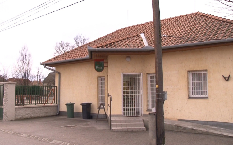 Akár 10 évet is kaphatnak a bácsai postarablók