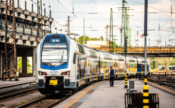 Késésekre, pótlóbuszokra lehet ma is számítani