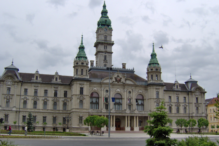 Győr városának nincsen vállalati kötvénye egyetlen brókercégnél sem