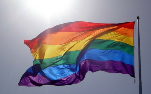 Tömegfelvonulás a melegházasságot engedélyező törvényjavaslat mellett Párizsban