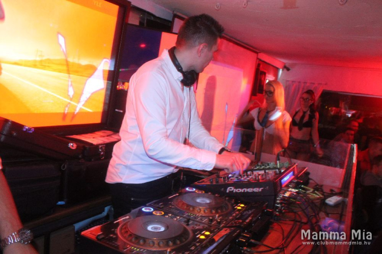 2018.01.06. Mamma Mia Video Disco Dj:Hubik Fotók:árpika