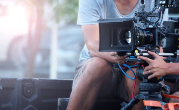 Átütemezést és gyorsított pályázati eljárást kezdeményez a filmesek segítésére a filmintézet