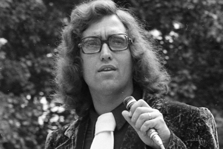 Létrehozták a Máté Péter-díjat