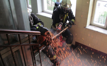 Versenyeztek tűzoltóink