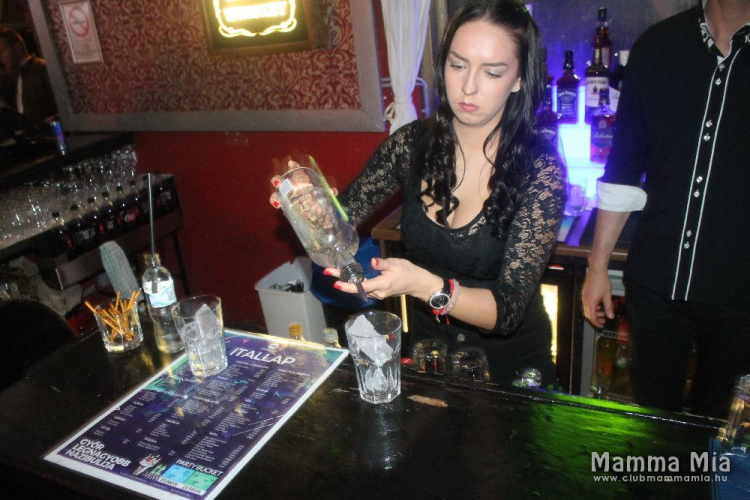 2017.11.04. Mamma Mia Video disco Dj:Hubik Fotók:árpika