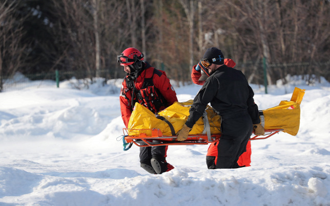 Hatalmas lavina zúdult a Tátrában, több embert maga alá temetett a hó
