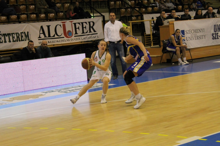 2013.01.06. Hat-Agro Uni Győr-ZTE NKK női kosárlabda Fotók:árpika