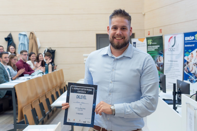 Fogászati implantátumokat vizsgáló kutatásával ért el második helyezést a Széchenyi István Egyetem doktorandusza