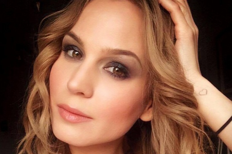 Súlyos betegséggel küzd a Barátok közt Alíza, Nagy Alexa